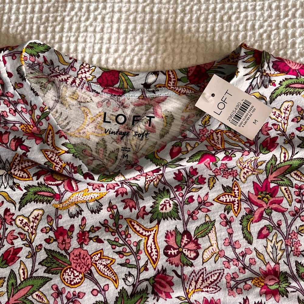 LOFT Vintage Soft Floral T-shirt - Picture 3 of 4
